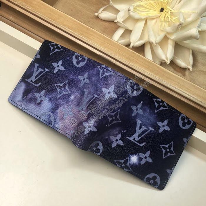 LV錢包 官網限定款 太空系列 M67429 Pochette Voyage短夾 LV短夾 LV男士錢包  ygqb1011